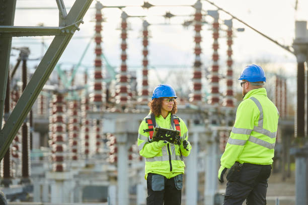 Best Electrical Contractors for Businesses  in Chicago, IL